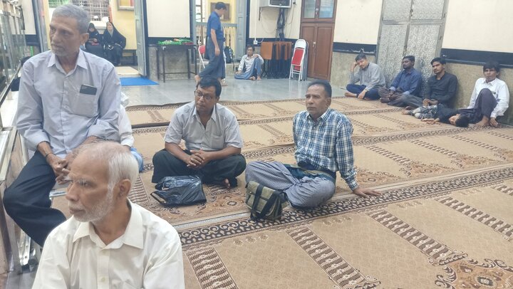 ရန်ကုန်မြို့ ပန်ဂျာ ရှီအဟ် မတ်စ်ဂျစ်ဒ် တွင်  ဒိုအာယေ အရ်ဖဟ် စုပေါင်းဖတ်ရွတ်ခြင်း နှင့် ဟဇရသ် မွတ်စလင်မ် (အ.စ) ၏ ရှဟာဒသ် မဂျ်လစ် ကျင်းပ ။ ။ Photos