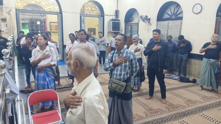 ရန်ကုန်မြို့ ပန်ဂျာ ရှီအဟ် မတ်စ်ဂျစ်ဒ် တွင်  ဒိုအာယေ အရ်ဖဟ် စုပေါင်းဖတ်ရွတ်ခြင်း နှင့် ဟဇရသ် မွတ်စလင်မ် (အ.စ) ၏ ရှဟာဒသ် မဂျ်လစ် ကျင်းပ ။ ။ Photos