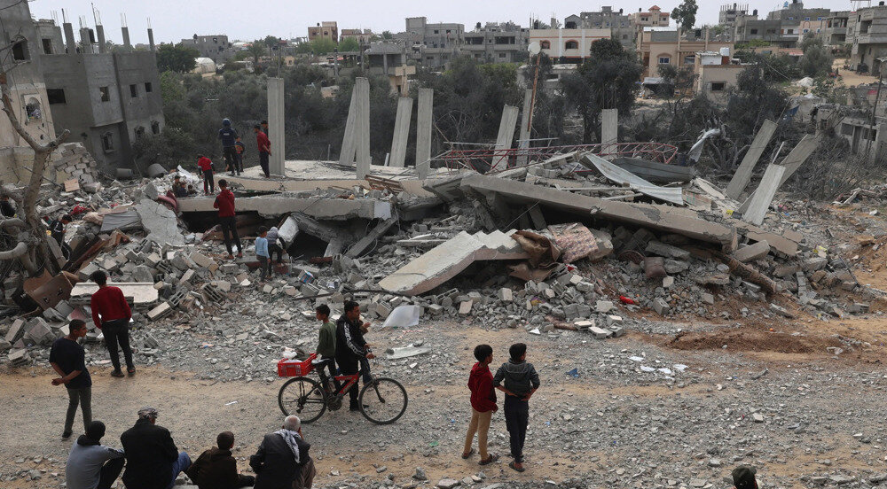 Israeli airstrikes kill 60 Palestinians as humanitarian crisis deepens; death toll 54,927 martyrs