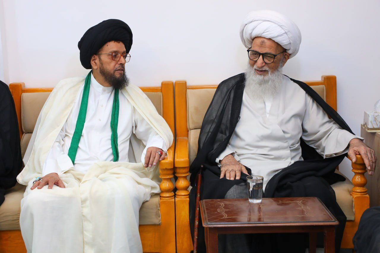 آية الله النجفي يستقبل نائب رئيس الحركة الجعفرية في إقليم السند
