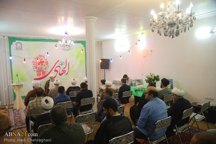 مراسم جشن و عمامه گذاری طلاب در شب میلاد امام هادی(ع) در شهر قم