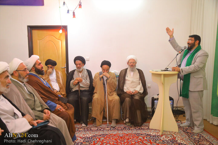 مراسم جشن و عمامه گذاری طلاب در شب میلاد امام هادی(ع) در شهر قم