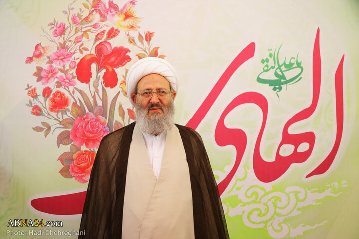 مراسم جشن و عمامه گذاری طلاب در شب میلاد امام هادی(ع) در شهر قم