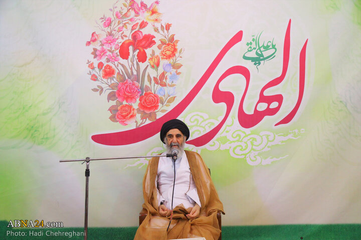 مراسم جشن و عمامه گذاری طلاب در شب میلاد امام هادی(ع) در شهر قم