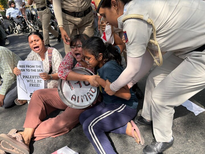 protest Against Israel in Delhi