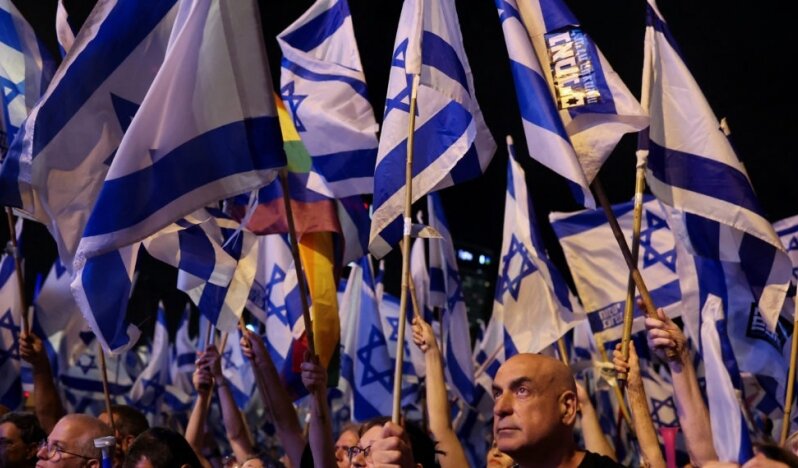 Haaretz: Hamenei'nin 2040 kehaneti gerçekleşiyor mu?