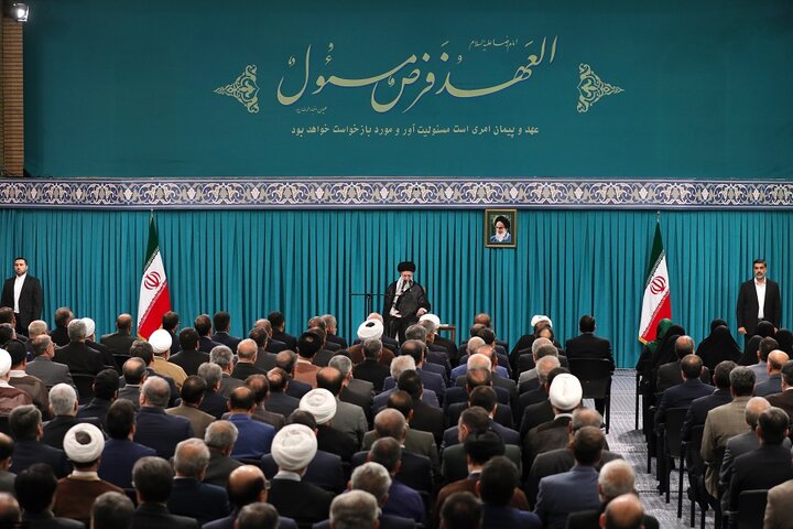 دیدار نمایندگان مجلس شورای اسلامی با رهبر انقلاب