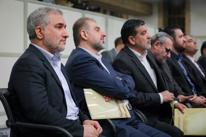 دیدار نمایندگان مجلس شورای اسلامی با رهبر انقلاب