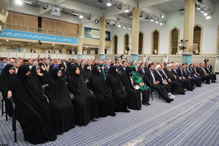 دیدار نمایندگان مجلس شورای اسلامی با رهبر انقلاب