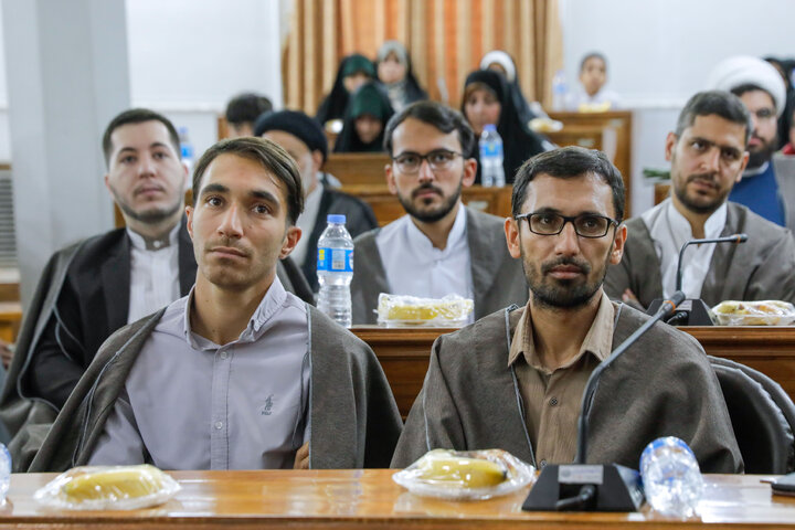 تقرير مصور/ حفل تخرج طلاب الجامعة الرضوية للعلوم الإسلامية