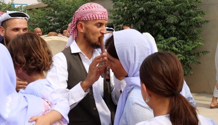 Ezidîyen Şengalê:Ziyareta Tawisê Pîroz û wateya wê