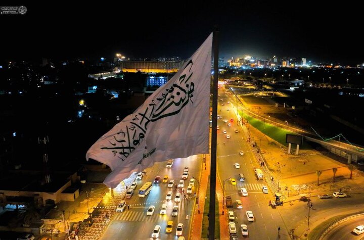 تقرير مصور/ احتفاءً بعيد الغدير الأغرّ رايات الولاء الغديرية ترفرف في سماء النجف