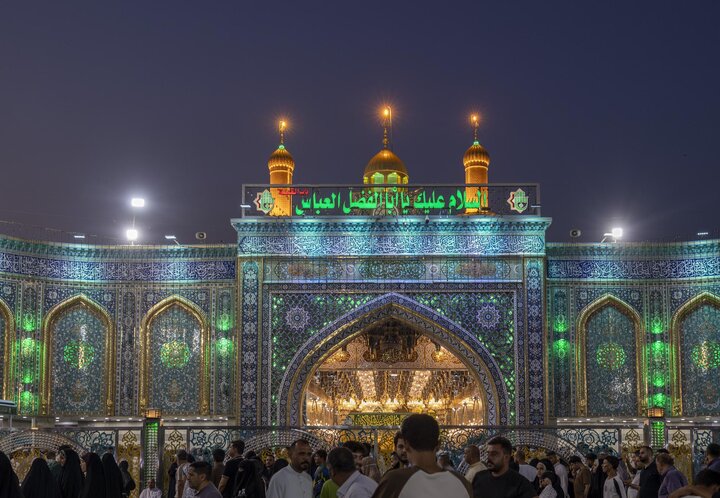 تقرير مصور/ أجواء  ليلة الجمعة عند مرقد أبي الفضل العباس (عليه السلام)