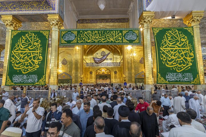 تقرير مصور/ أجواء  ليلة الجمعة عند مرقد أبي الفضل العباس (عليه السلام)
