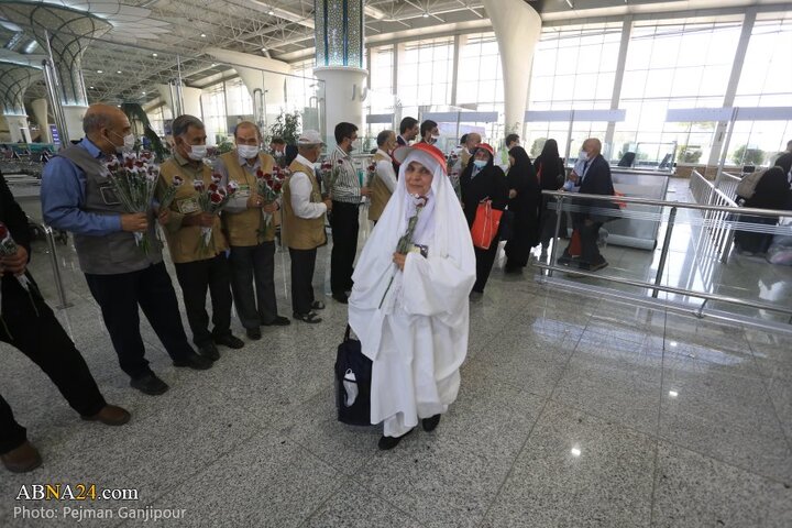 بازگشت نخستین گروه از حجاج به اصفهان