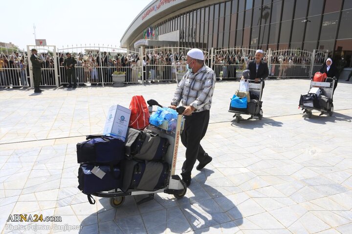 بازگشت نخستین گروه از حجاج به اصفهان