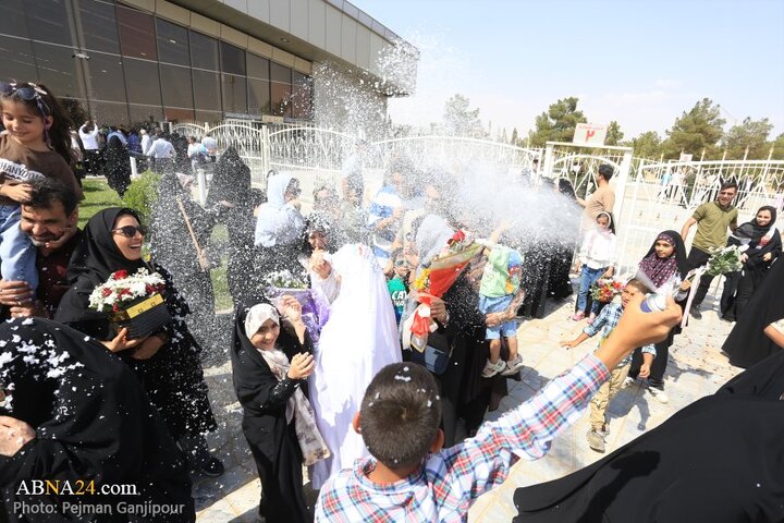 گزارش تصویری | بازگشت نخستین گروه از حجاج به فرودگاه اصفهان