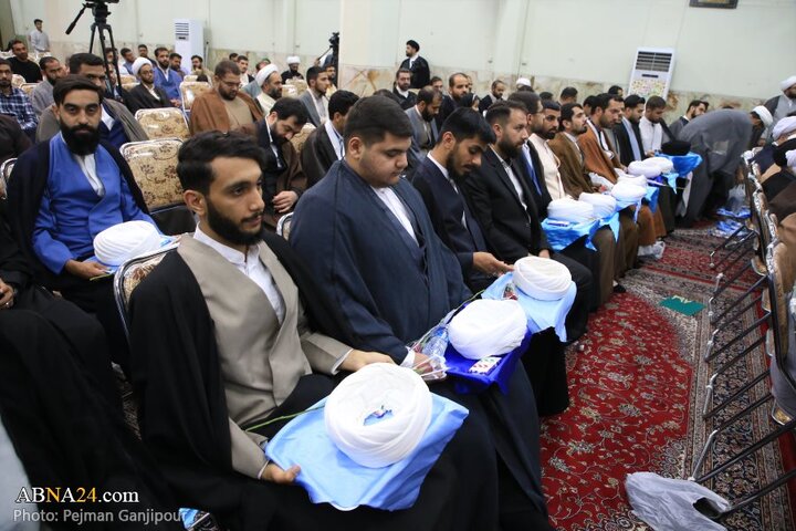 آیین عمامه گذاری طلاب حوزه علمیه اصفهان