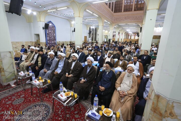 آیین عمامه گذاری طلاب حوزه علمیه اصفهان