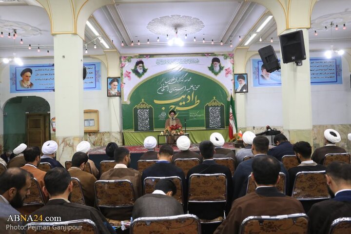 آیین عمامه گذاری طلاب حوزه علمیه اصفهان