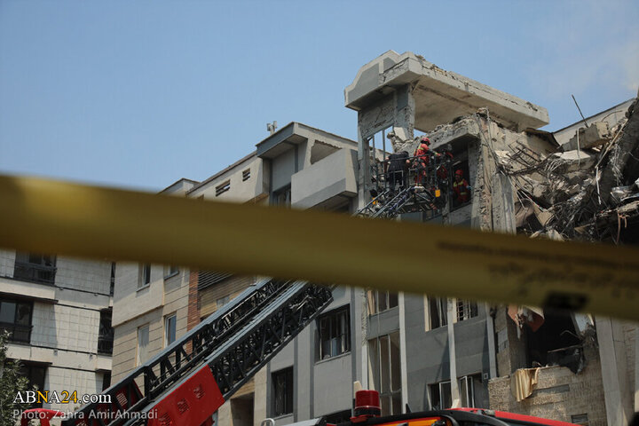 Photos: Zionist Regime strikes on Tehran’s Narmak district