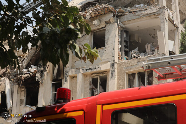 Photos: Zionist Regime strikes on Tehran’s Narmak district