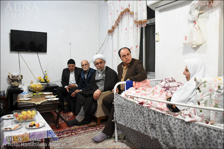 گزارش تصویری | دیدار آیت الله رمضانی با خانواده شهید سادات سید حسین موسوی