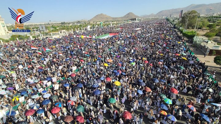 تقرير مصور/ جماهير غفيرة تخرج في مسيرة مليونية صنعاء تنديدا بالعدوان ونصرة للشعب الفلسطيني