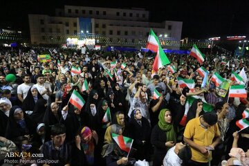 Mkusanyiko wa Wananchi wa Mji wa Isfahan - Iran katika kusapoti Operesheni ya Kijeshi ya Iran ya "Ahadi ya Kweli_3" + Picha