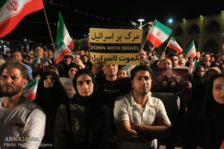 Photos: Spontaneous, epic gathering of Isfahan people in support of national revenge against Zionist regime