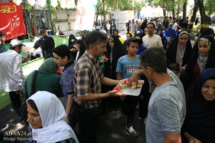 تقرير مصور/ مسيرة لموكب في عيد الغدير الأغر بمدينة اصفهان