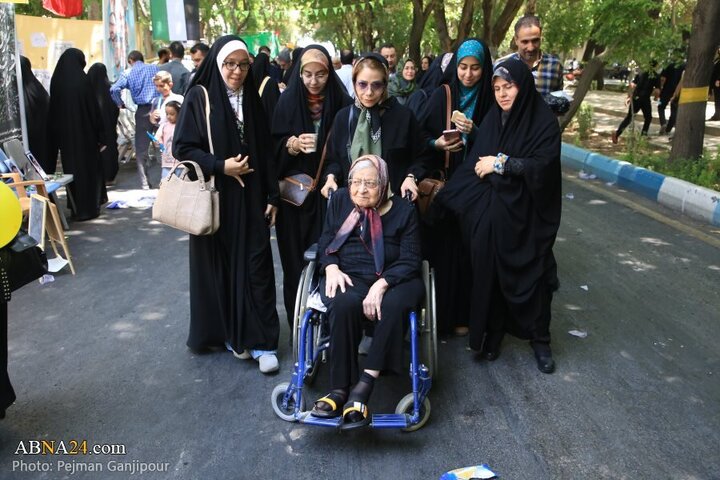 تقرير مصور/ مسيرة لموكب في عيد الغدير الأغر بمدينة اصفهان