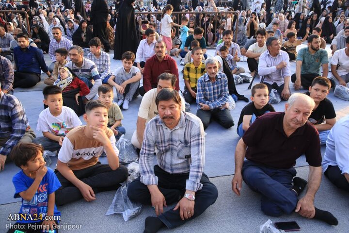 اجتماع غدیریون اصفهان در حرم حضرت زینب خواهر امام رضا(ع)