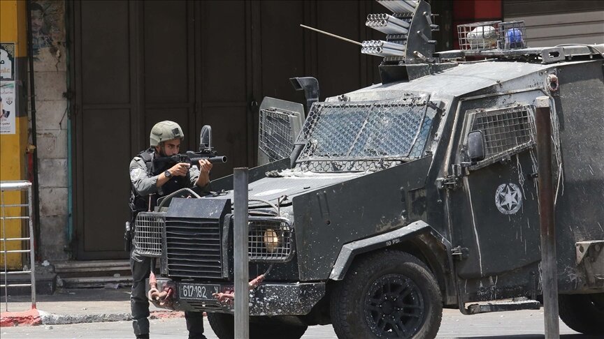 Israeli forces injure two Palestinians in al-Ram, east Al-Quds