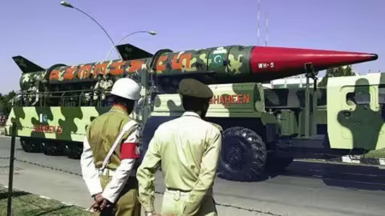 ज़ायोनी मीडिया का दावा, पाकिस्तान ने दी परमाणु हमले की धमकी 