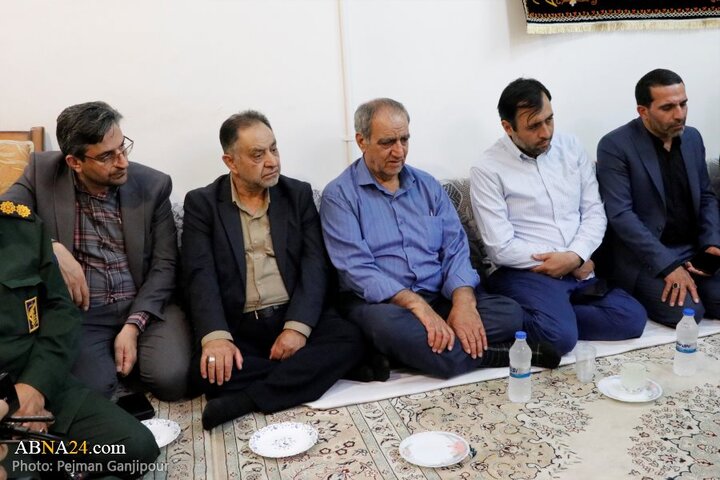 حضور مدیران شهری و استانی اصفهان در منزل پدر سردار شهید مهدی ربانی