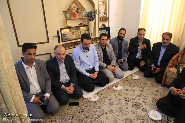 حضور مدیران شهری و استانی اصفهان در منزل پدر سردار شهید مهدی ربانی