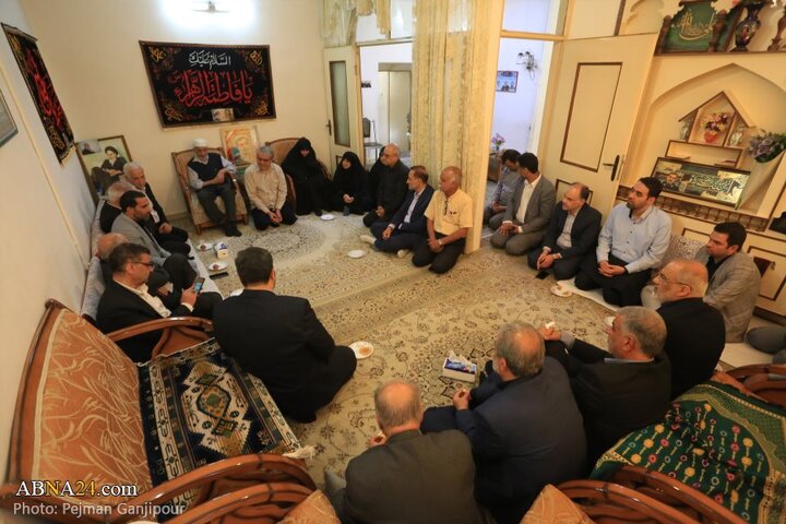 حضور مدیران شهری و استانی اصفهان در منزل پدر سردار شهید مهدی ربانی