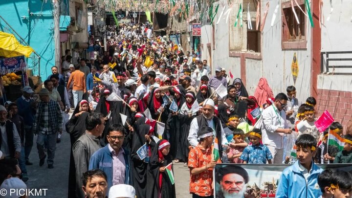 راهپیمایی همبستگی با ایران و عید غدیر در شهر کارگیل هند