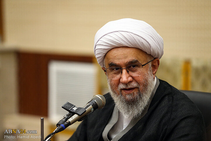 Photos: Group of Western Shiite youth meet with Secretary General of Ahlul Bayt World Assembly