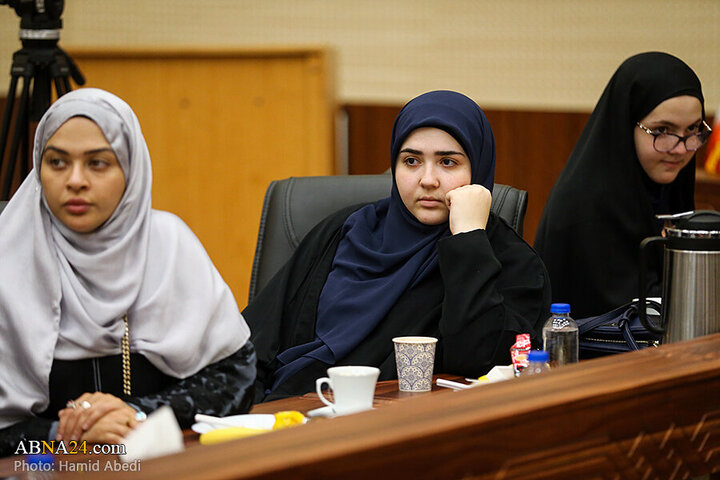Photos: Group of Western Shiite youth meet with Secretary General of Ahlul Bayt World Assembly