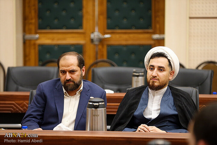 Photos: Group of Western Shiite youth meet with Secretary General of Ahlul Bayt World Assembly