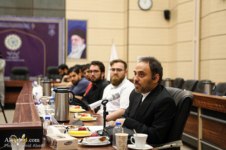 Photos: Group of Western Shiite youth meet with Secretary General of Ahlul Bayt World Assembly