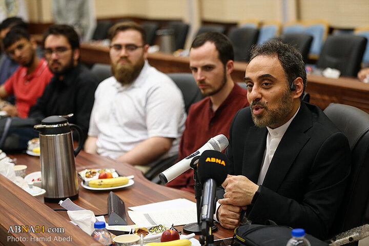 Photos: Group of Western Shiite youth meet with Secretary General of Ahlul Bayt World Assembly