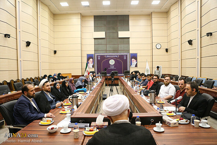 Photos: Group of Western Shiite youth meet with Secretary General of Ahlul Bayt World Assembly