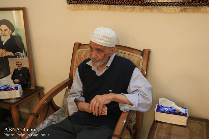 Photos: Isfahan's administrators attend home of Martyr General Mehdi Rabbani's father