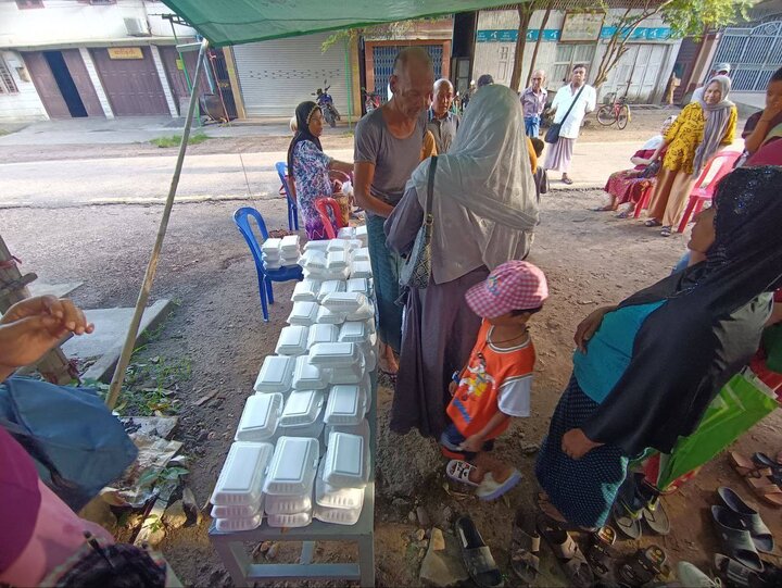 ပြည် ရှီအဟ် အေမာမ်ဘာရာ တွင် အီးဒ်ဒေ ဂဒီးရ် ကျင်းပနေသည့် မြင်ကွင်း ။ ။ Photos