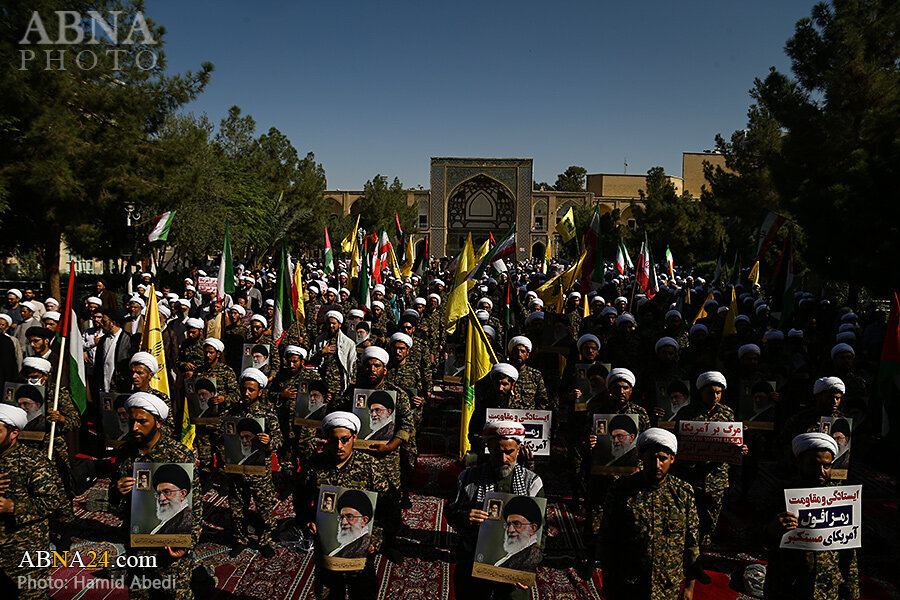 Mkutano mkubwa katika Seminari ya Qom kufanyika katika kuunga mkono vikosi vya jeshi la Jamhuri ya Kiislamu ya Iran
