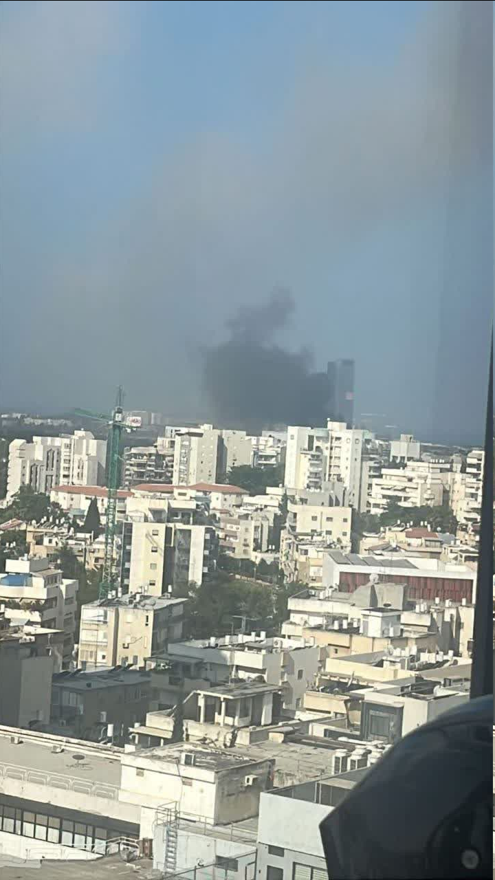 آغاز حملۀ پهپادی ـ موشکی ایران به اراضی اشغالی + ویدیو و تصاویر