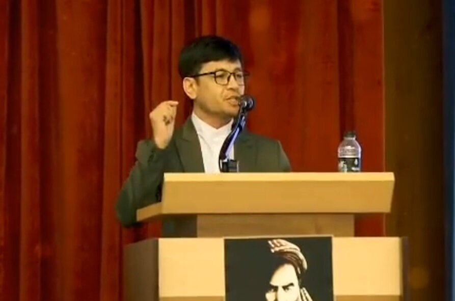 همدلی شاعر مهاجر افغانستانی با ایران